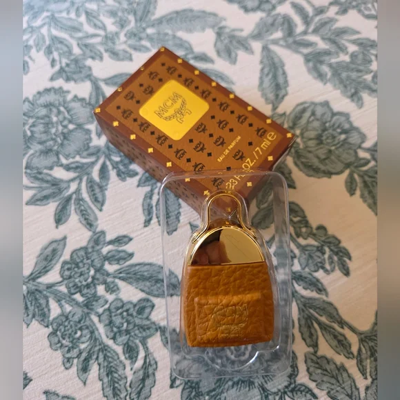 🍬NIB MCM Gold and Tan Mini Perfume💛 - Picture 1 of 4